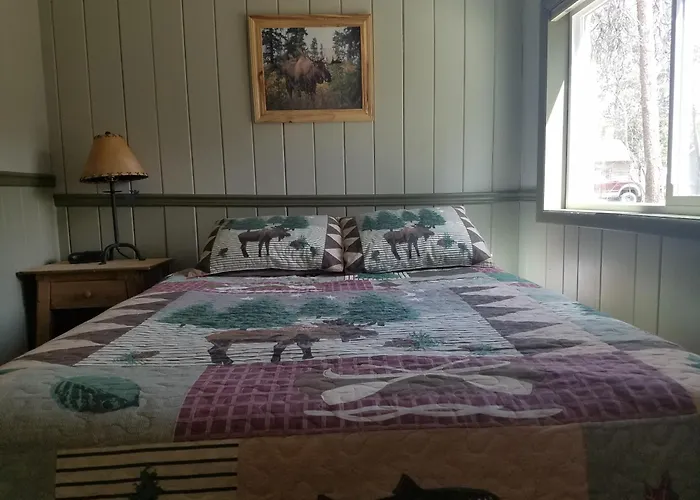 Daven Haven Lodge & Cabins
